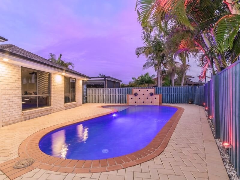 19 Taroona Circuit, Oxenford QLD 4210