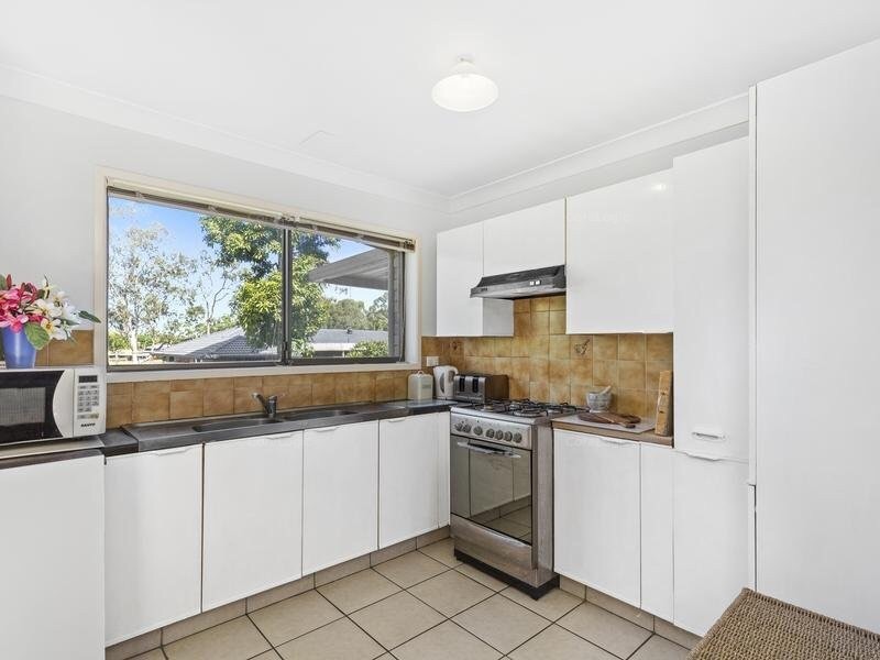 23 Jesmond Road, Helensvale QLD 4212