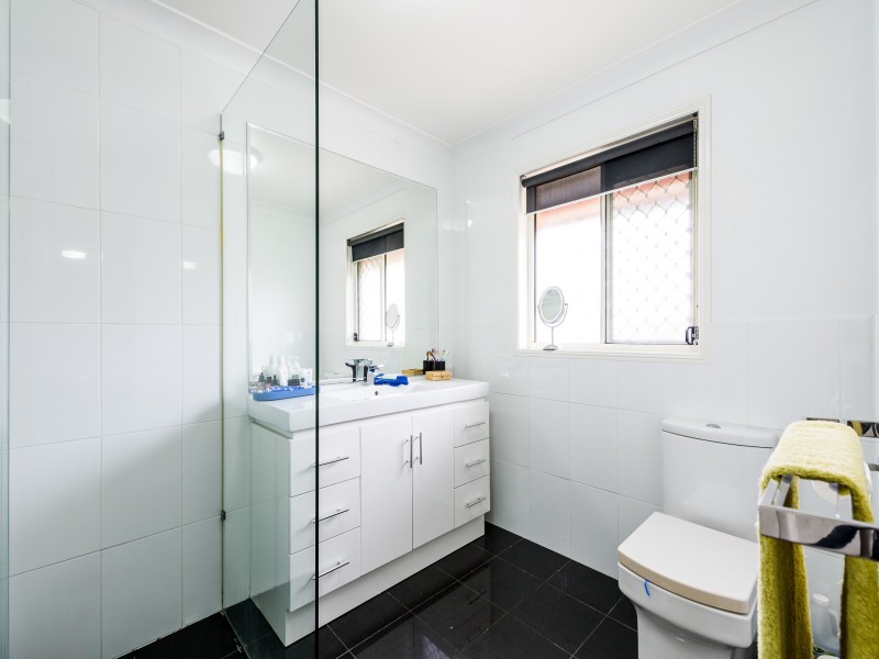 3 Elanda Place, Helensvale QLD 4212