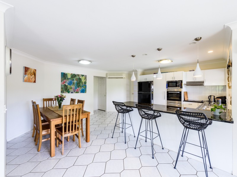 3 Elanda Place, Helensvale QLD 4212