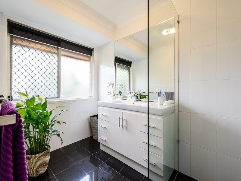 3 Elanda Place, Helensvale QLD 4212