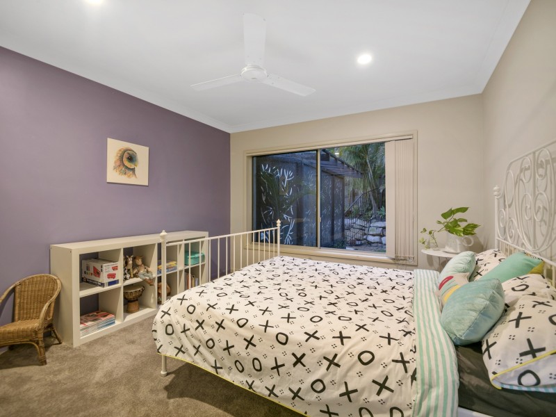 8 Paperbark Court, Parkwood QLD 4214