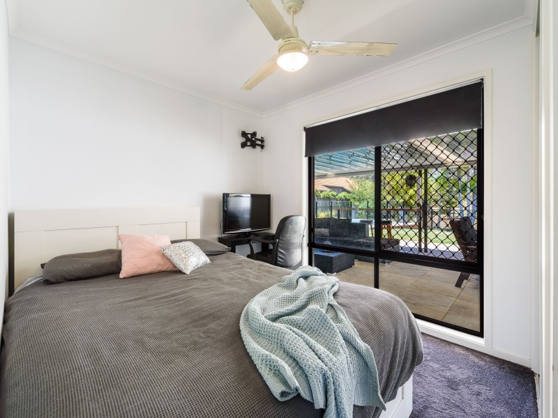 6 Lachlan Court, Helensvale QLD 4212