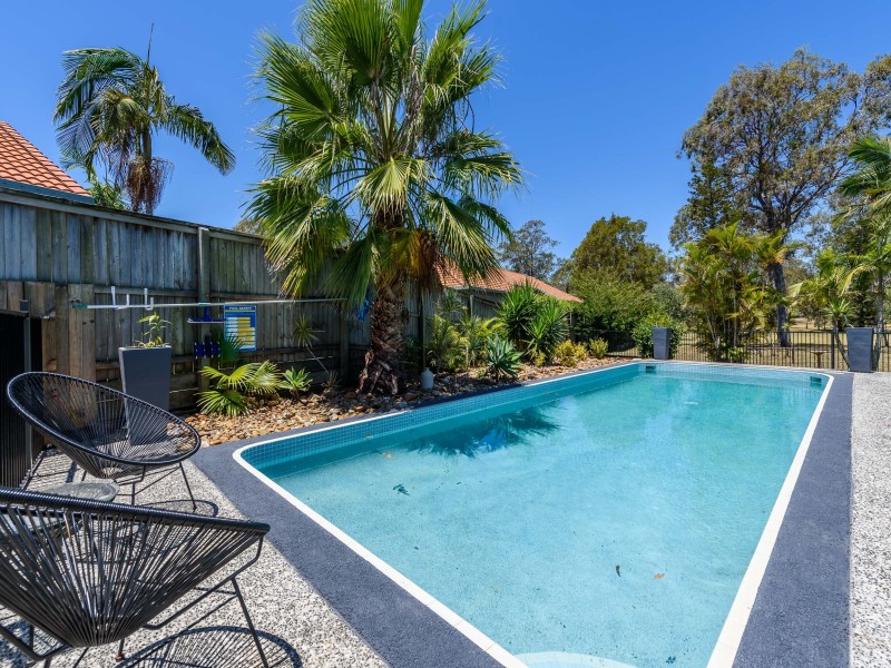6 Lachlan Court, Helensvale QLD 4212