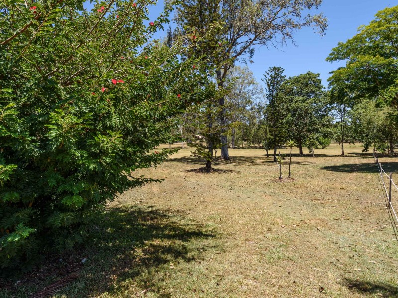 6 Lachlan Court, Helensvale QLD 4212