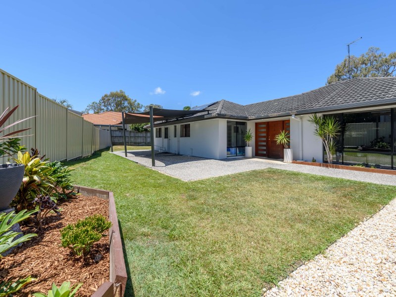 6 Lachlan Court, Helensvale QLD 4212