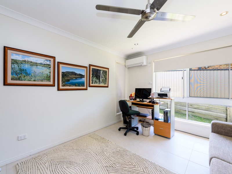 9 Wittenoom Court, Helensvale QLD 4212