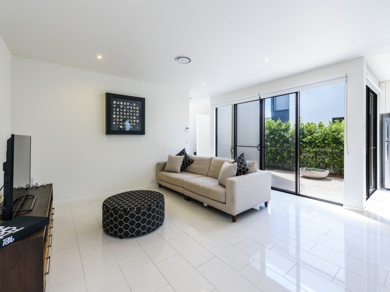 2669 The Address, Hope Island QLD 4212