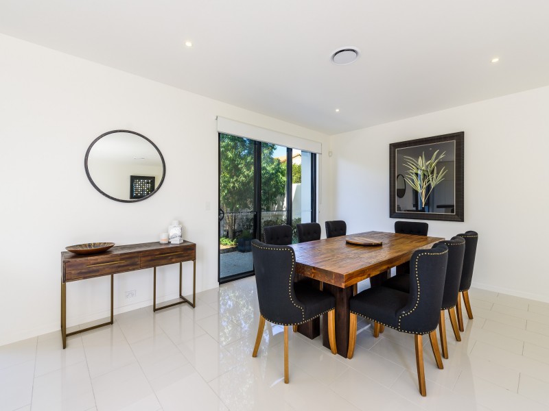 2669 The Address, Hope Island QLD 4212