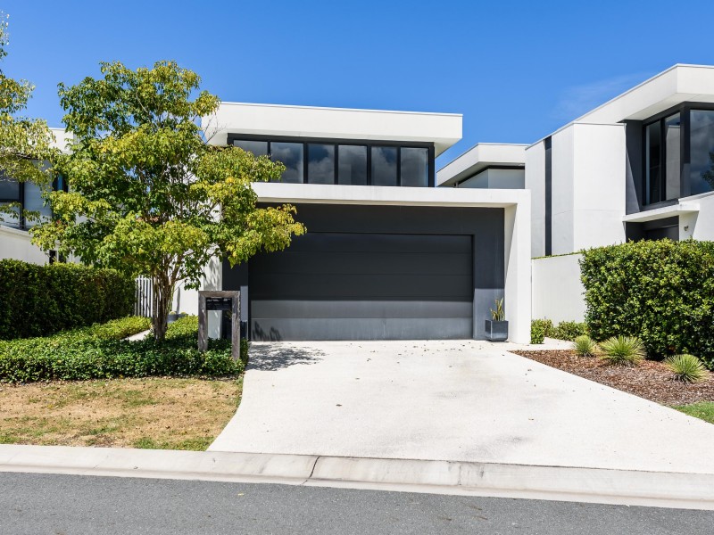 2669 The Address, Hope Island QLD 4212