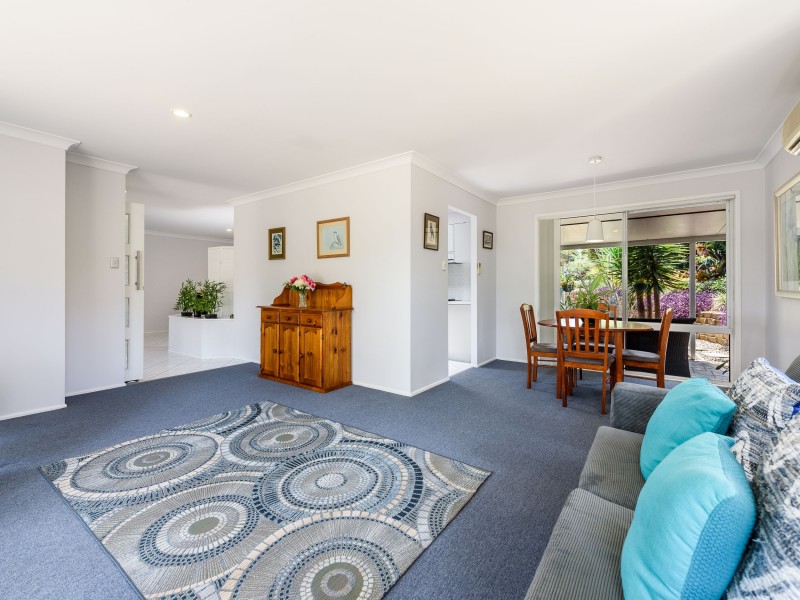 4 Corringle Close, Helensvale QLD 4212