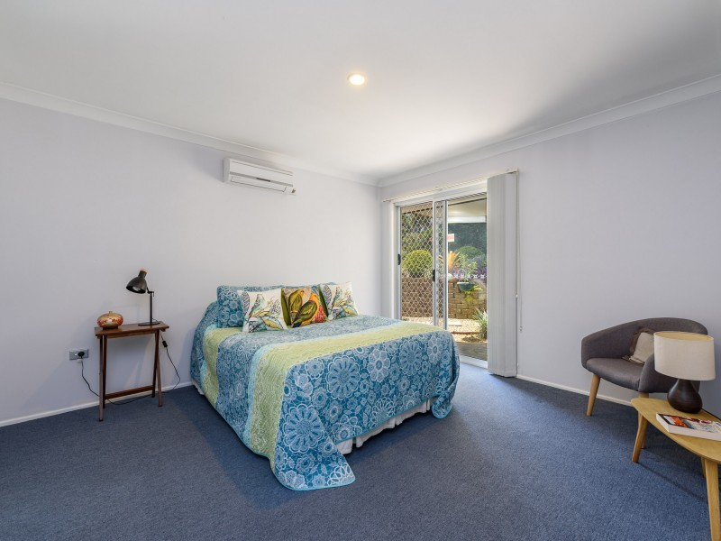 4 Corringle Close, Helensvale QLD 4212