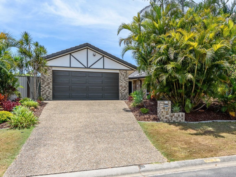 4 Corringle Close, Helensvale QLD 4212