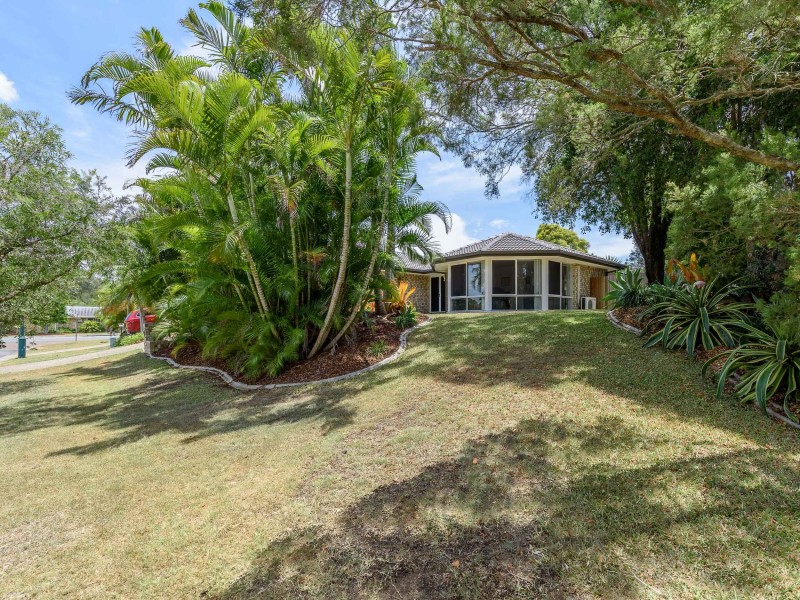 4 Corringle Close, Helensvale QLD 4212