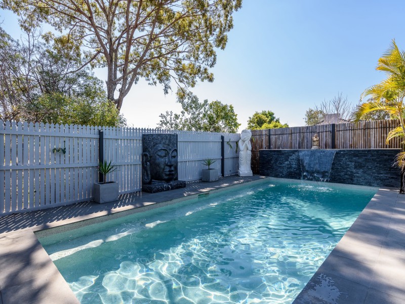 92 Parkes Drive, Helensvale QLD 4212