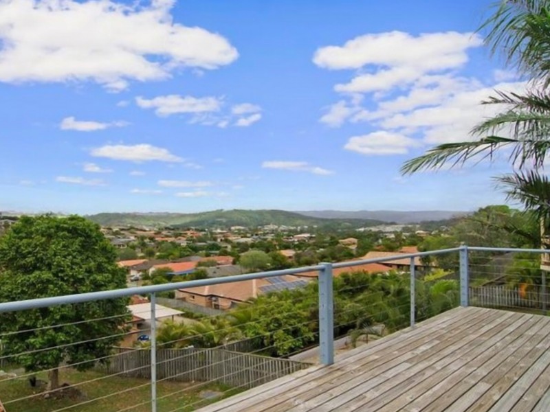 35 Manra Way, Pacific Pines QLD 4211