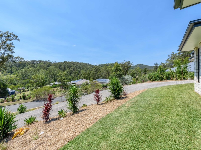 15 Woodland Avenue, Mount Nathan QLD 4211