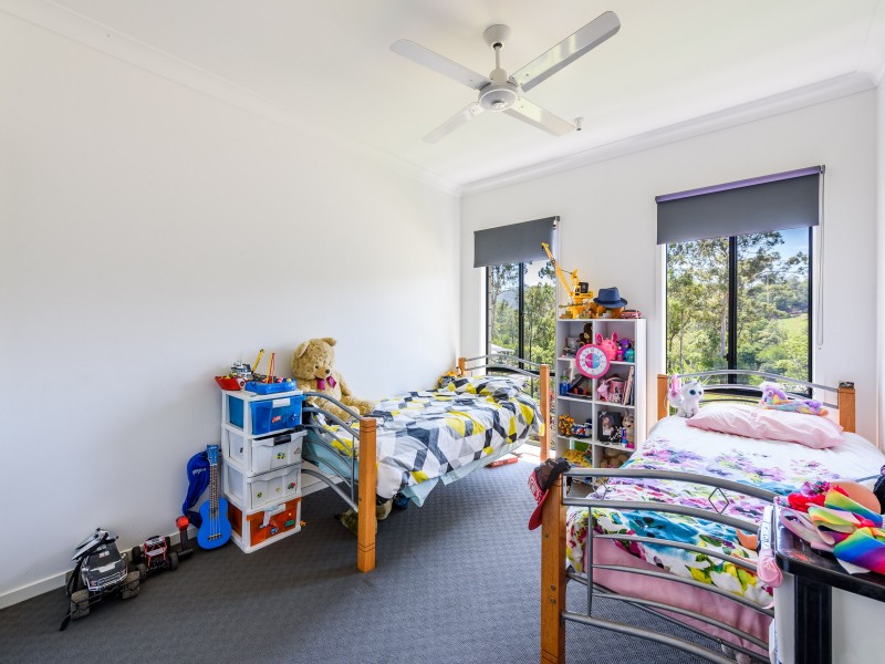 15 Woodland Avenue, Mount Nathan QLD 4211