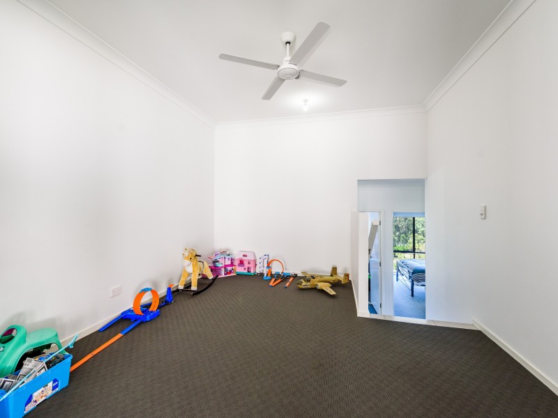 15 Woodland Avenue, Mount Nathan QLD 4211