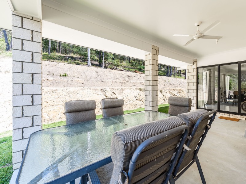 15 Woodland Avenue, Mount Nathan QLD 4211