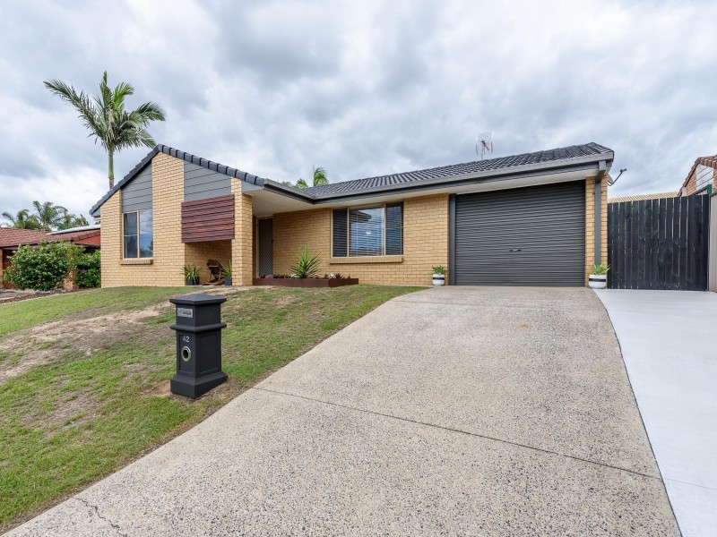 42 Studio Drive, Oxenford QLD 4210