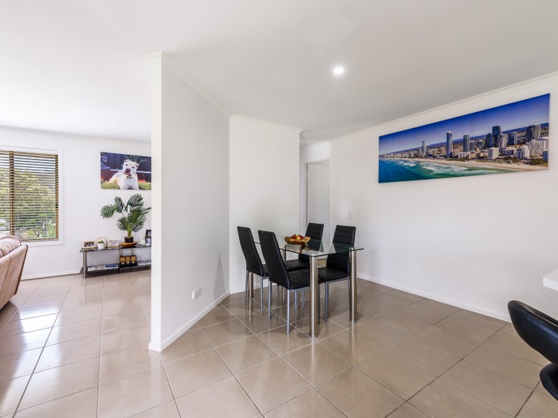 42 Studio Drive, Oxenford QLD 4210