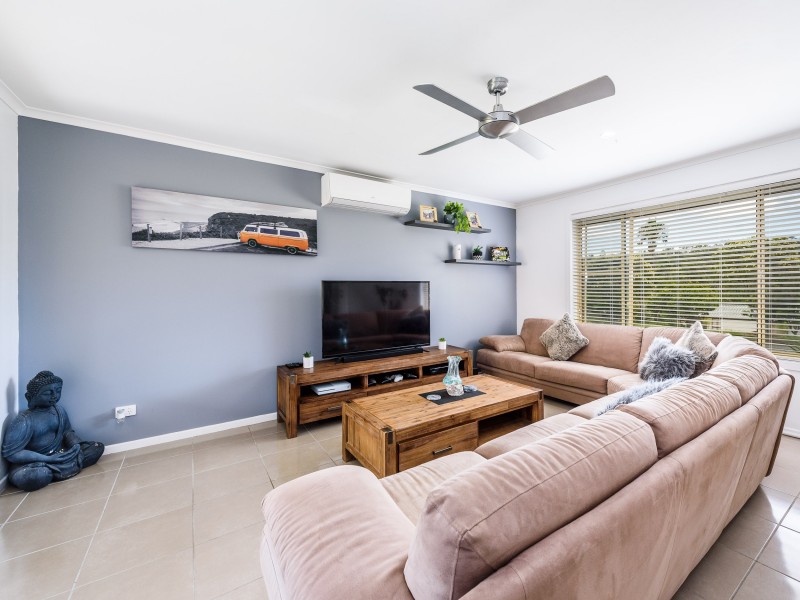 42 Studio Drive, Oxenford QLD 4210