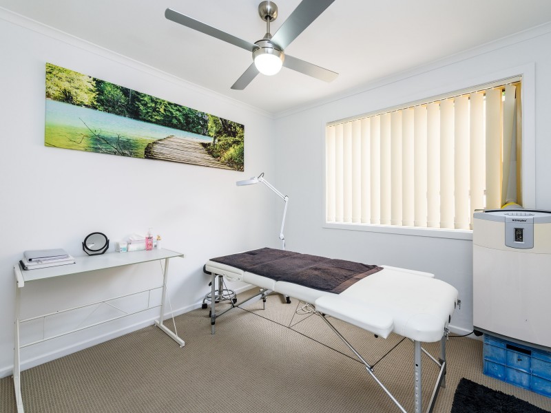 42 Studio Drive, Oxenford QLD 4210