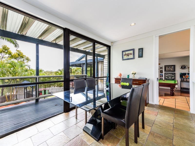 15 Surrey Court, Helensvale QLD 4212