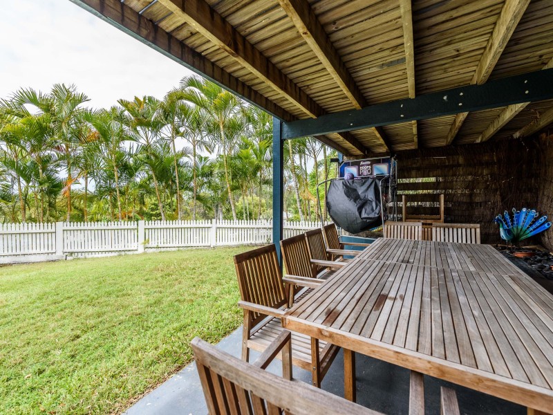 15 Surrey Court, Helensvale QLD 4212