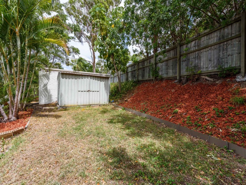 15 Surrey Court, Helensvale QLD 4212
