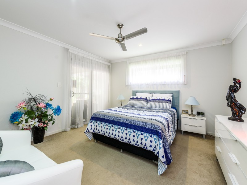 1/19 McRae Circuit, Pacific Pines QLD 4211