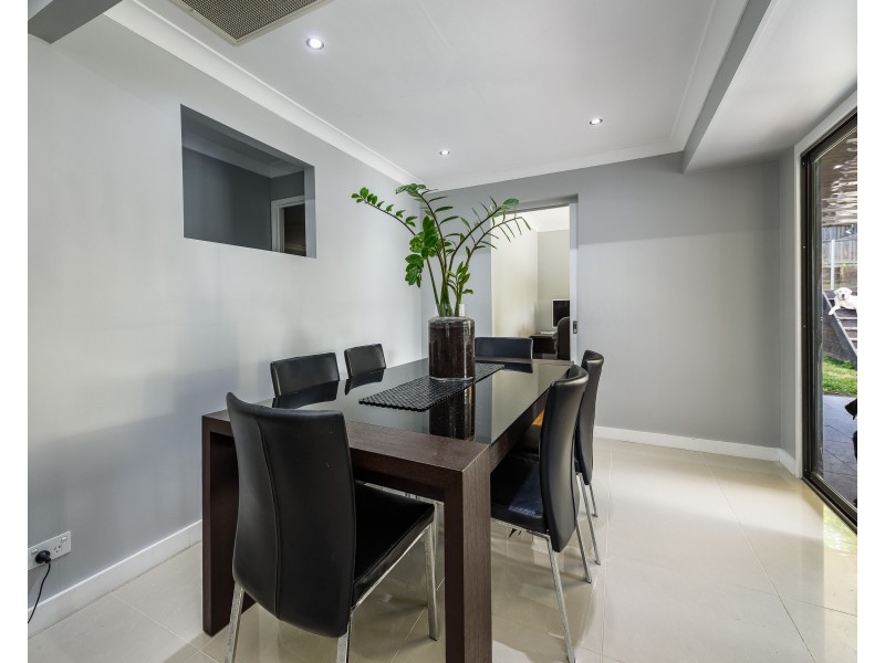51 Lindfield Road, Helensvale QLD 4212