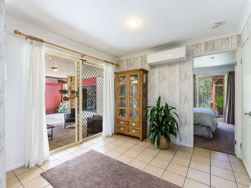 16 Meadowbank Drive, Upper Coomera QLD 4209