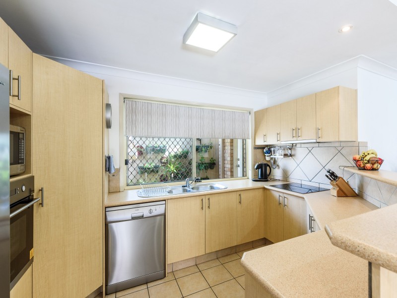 16 Meadowbank Drive, Upper Coomera QLD 4209