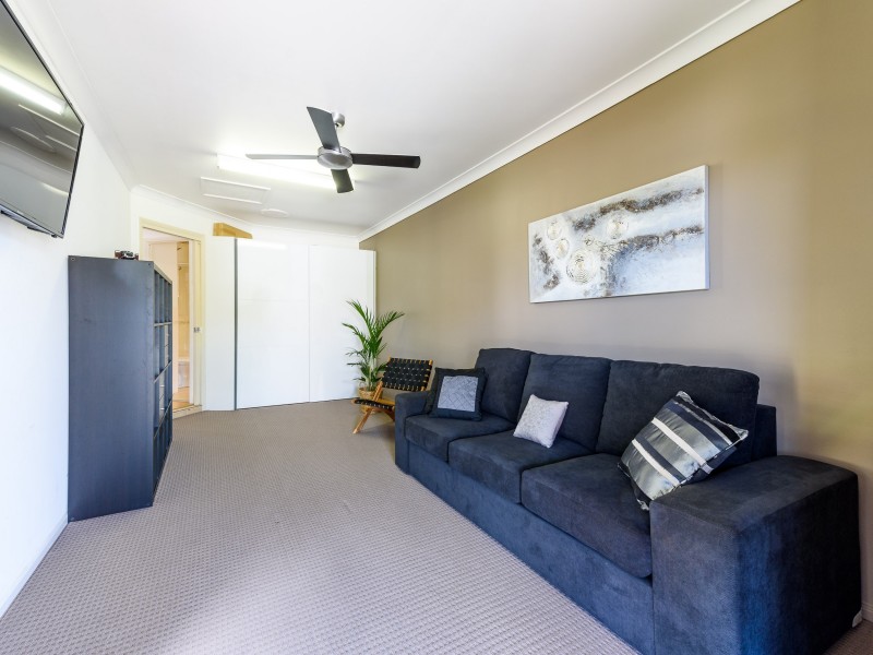 16 Meadowbank Drive, Upper Coomera QLD 4209