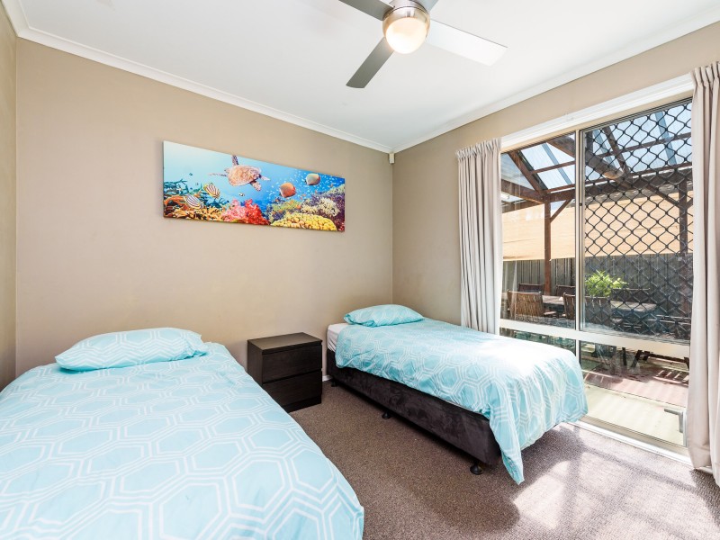 5 River Oak Drive, Helensvale QLD 4212