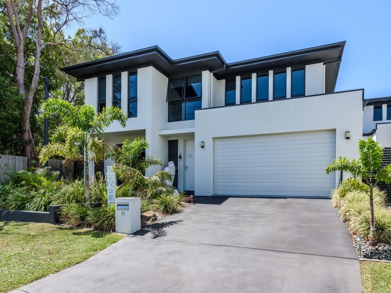 11 Billington Street, Labrador QLD 4215