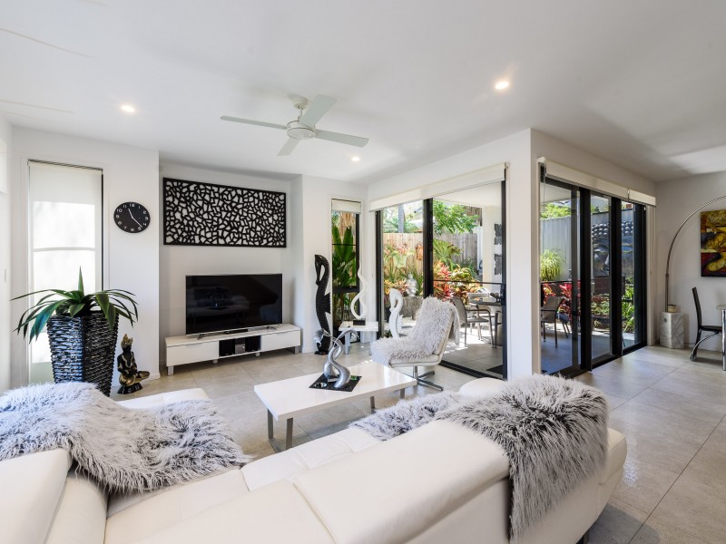 11 Billington Street, Labrador QLD 4215