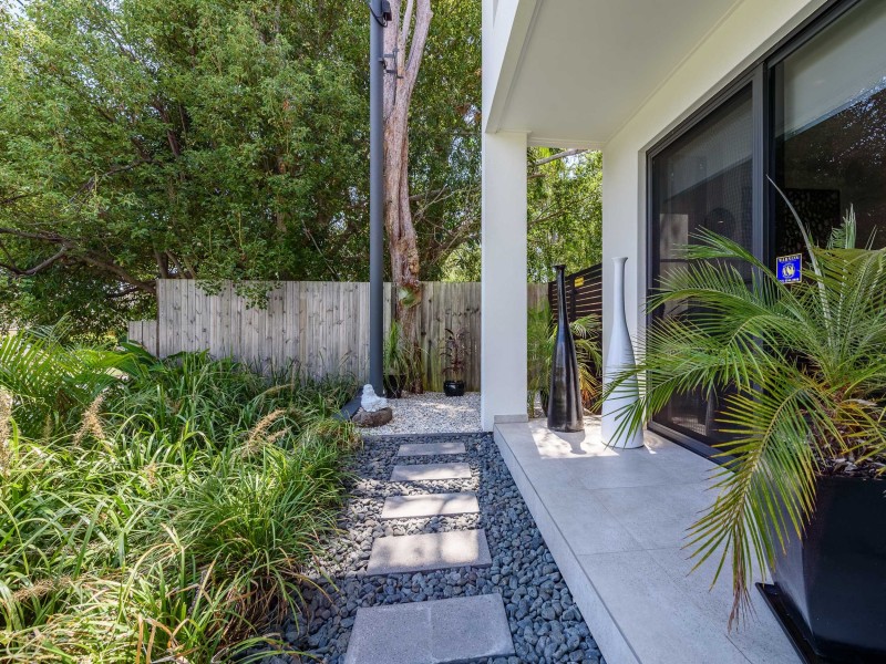 11 Billington Street, Labrador QLD 4215