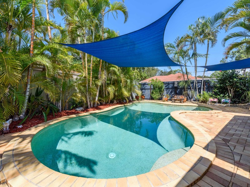 5 Corringle Close, Helensvale QLD 4212