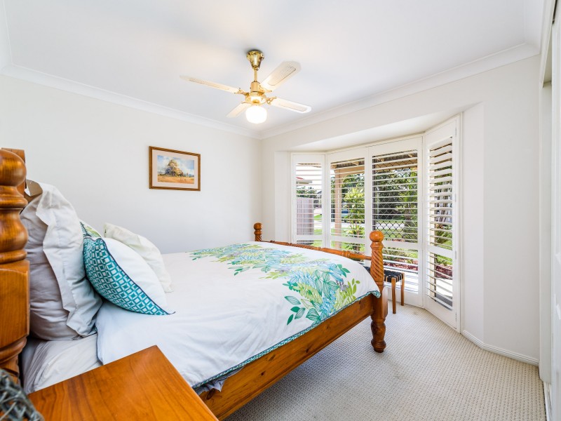 5 Corringle Close, Helensvale QLD 4212