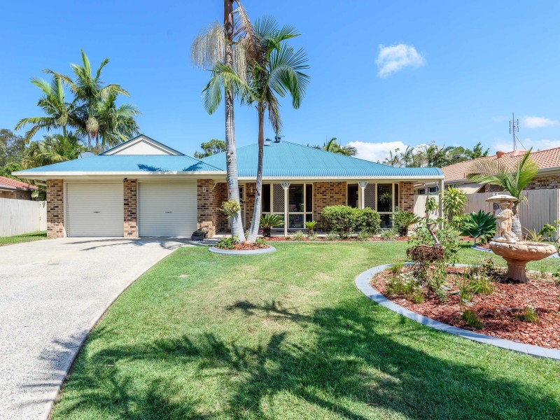 5 Corringle Close, Helensvale QLD 4212