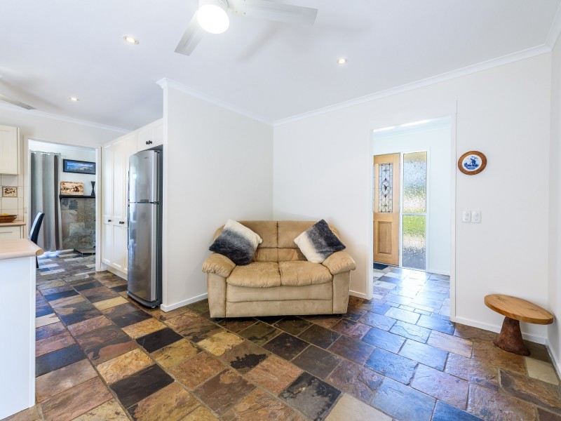 3 Narooma Place, Helensvale QLD 4212