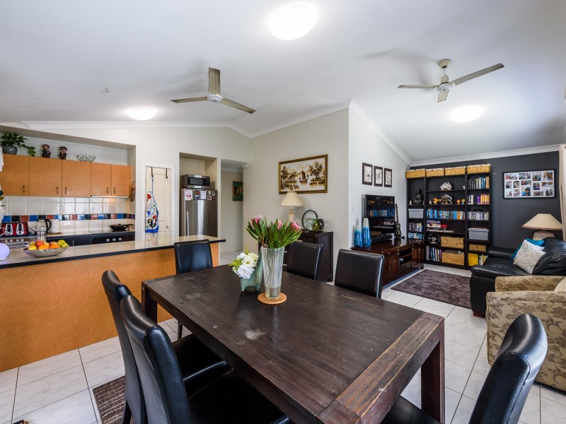 67 Serafina Drive, Helensvale QLD 4212