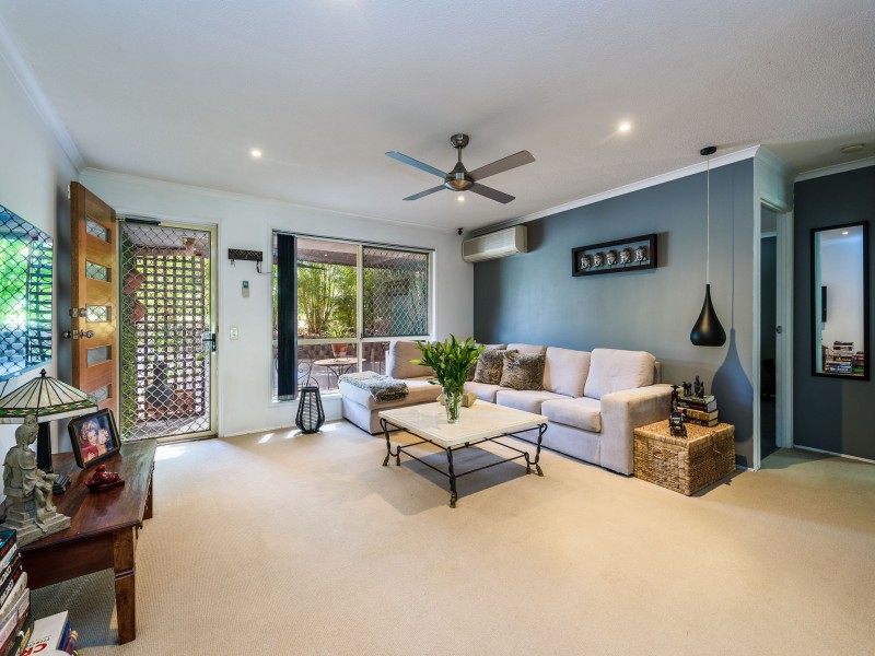 2/5 Academy Street, Oxenford QLD 4210
