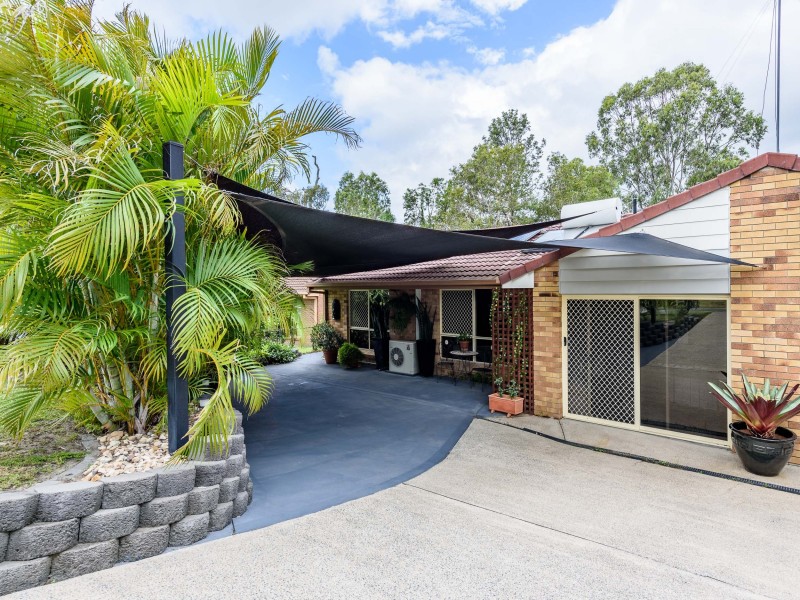 2/5 Academy Street, Oxenford QLD 4210