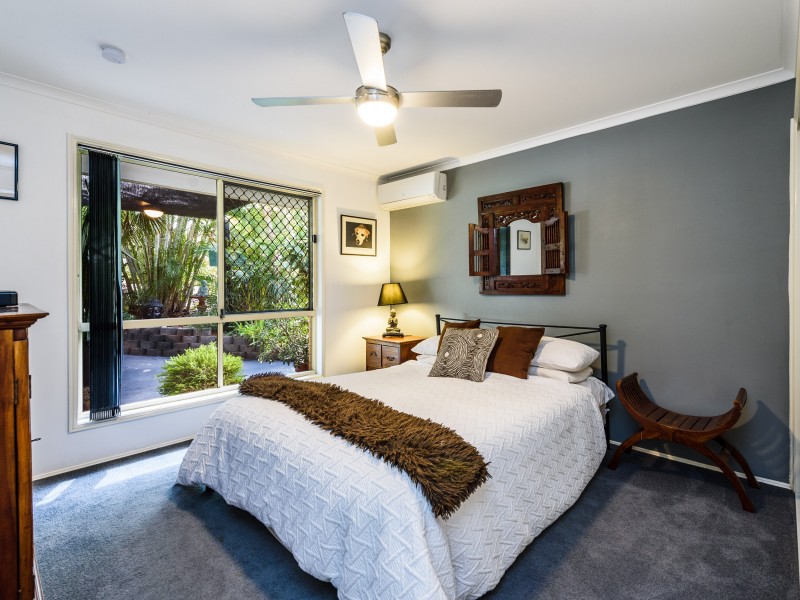 2/5 Academy Street, Oxenford QLD 4210