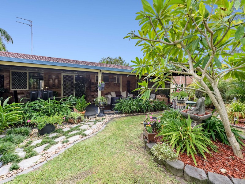 2/5 Academy Street, Oxenford QLD 4210