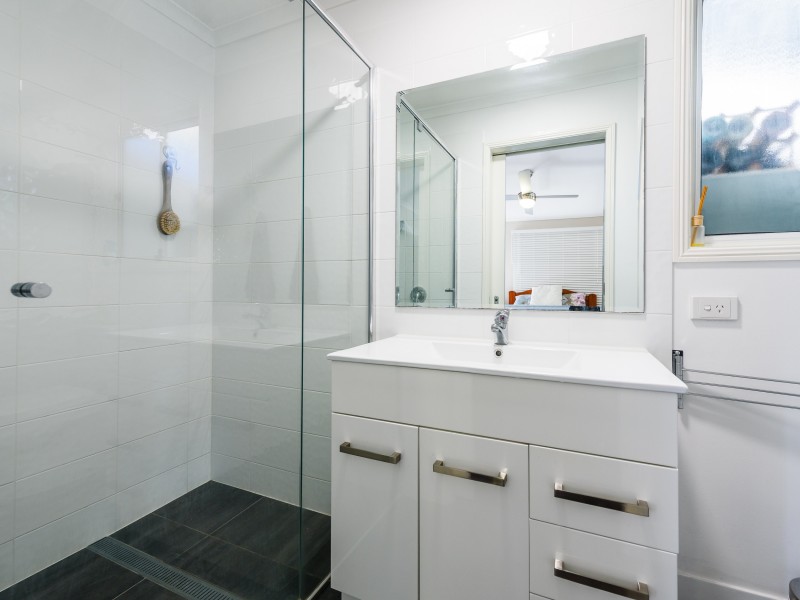 59 River Oak Drive, Helensvale QLD 4212